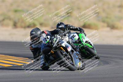 media/Oct-29-2022-CVMA (Sat) [[14c0aa3b66]]/Race 8 Supersport Middleweight/Folder 2/